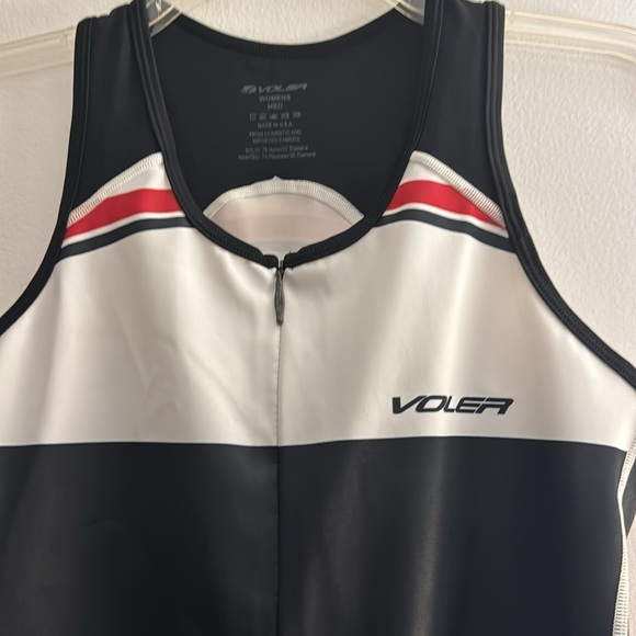 sport tank color black with white front zipper size medium voler - Picture 2 of 7